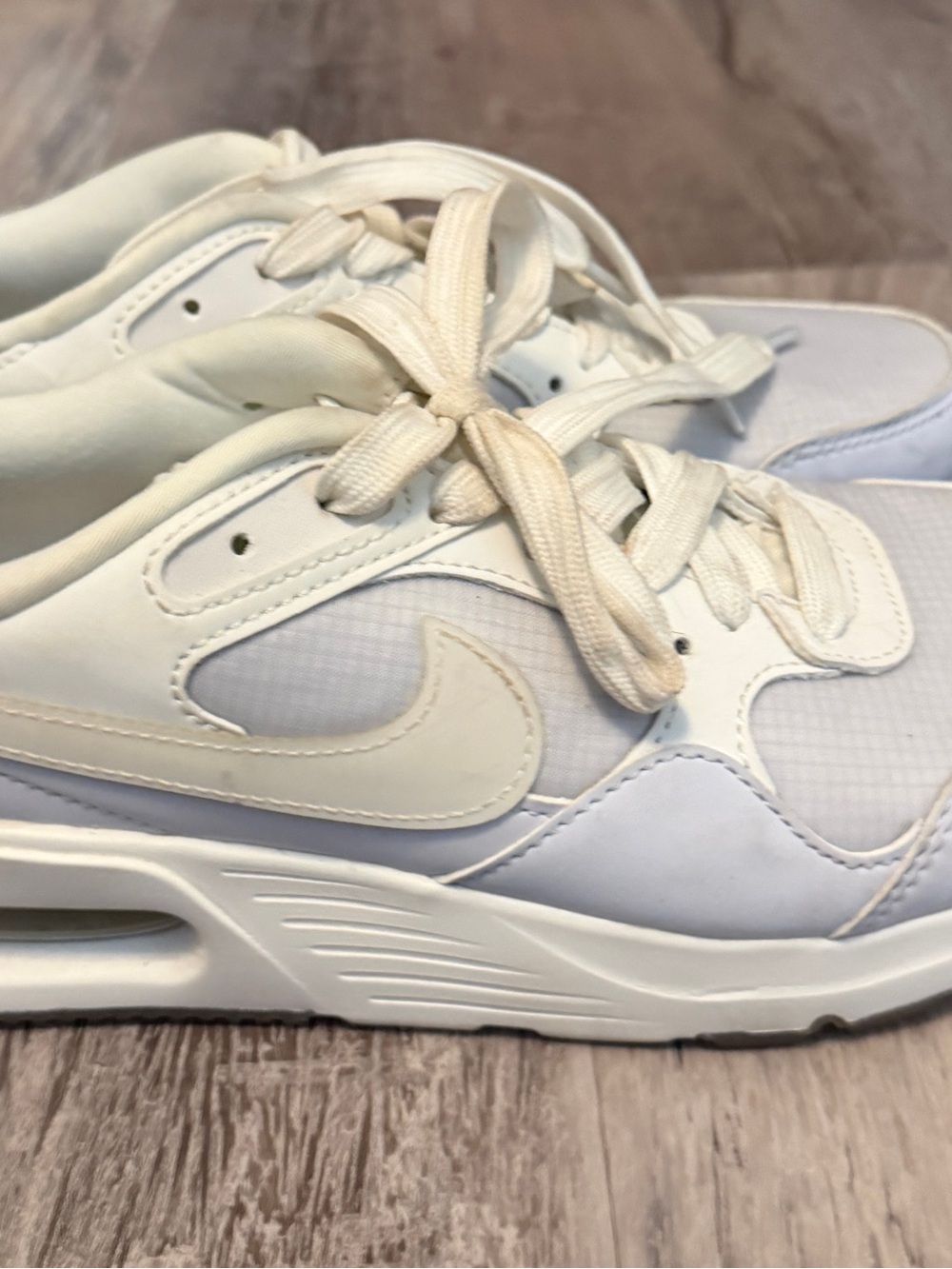 Nike Air Max Women’s White Shoes - Picture 3 of 4